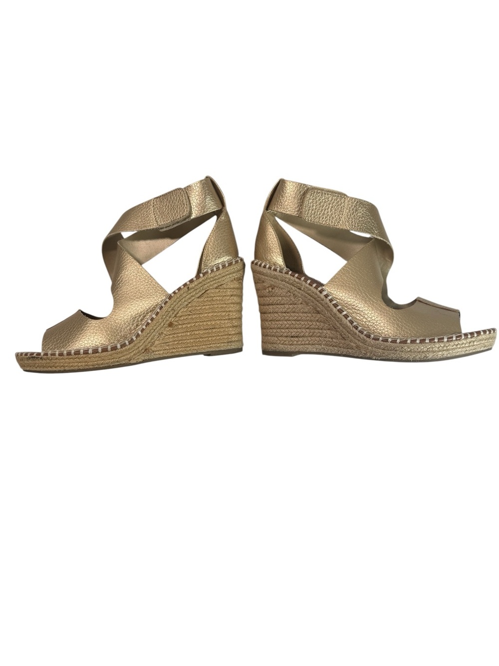 Rampage Wedge Espadrille Sandals in Metallic Gold
Size 9.5 - Picture 9 of 11
